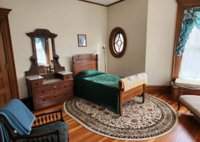 Bedroom 3 Single Bed - Mill Street Mansion